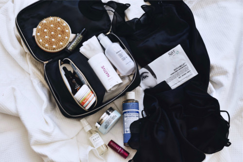 What's In My Toiletry Bag