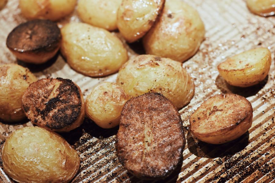 Roasted potatoes with Vegan Chili