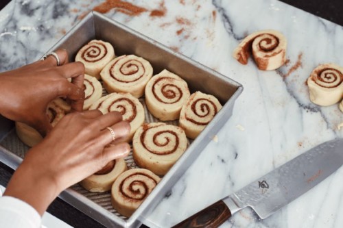 Place rolls in baking pan